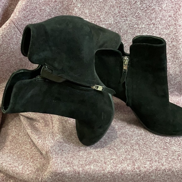 Sam Edelman black suede ankle boots - Picture 5 of 8